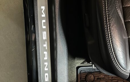 Ford Mustang VI рестайлинг, 2013 год, 3 800 000 рублей, 8 фотография