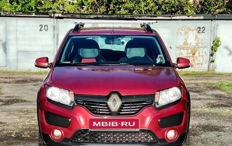 Renault Sandero II рестайлинг, 2015 год, 650 000 рублей, 1 фотография
