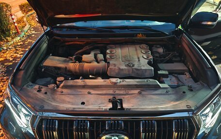 Toyota Land Cruiser Prado 150 рестайлинг 2, 2022 год, 8 300 000 рублей, 25 фотография