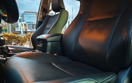 Toyota Land Cruiser Prado 150 рестайлинг 2, 2022 год, 8 300 000 рублей, 38 фотография