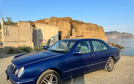 Mercedes-Benz E-Класс, 2001 год, 1 300 000 рублей, 1 фотография