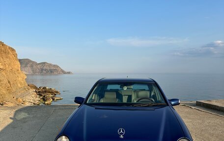 Mercedes-Benz E-Класс, 2001 год, 1 300 000 рублей, 4 фотография