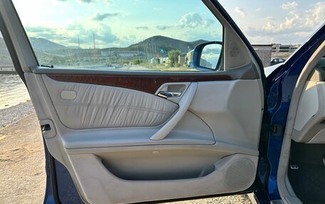 Mercedes-Benz E-Класс, 2001 год, 1 300 000 рублей, 20 фотография