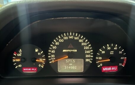 Mercedes-Benz E-Класс, 2001 год, 1 300 000 рублей, 10 фотография