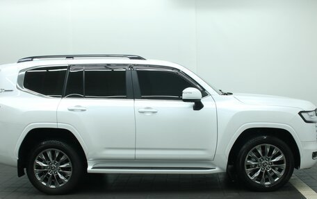 Toyota Land Cruiser, 2022 год, 10 990 000 рублей, 11 фотография