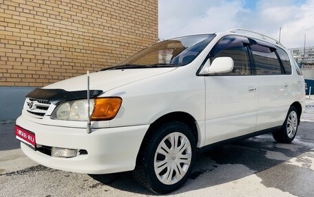 Toyota Ipsum II, 2000 год, 650 000 рублей, 1 фотография