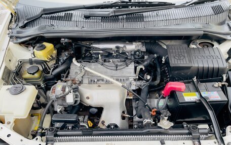 Toyota Ipsum II, 2000 год, 650 000 рублей, 8 фотография