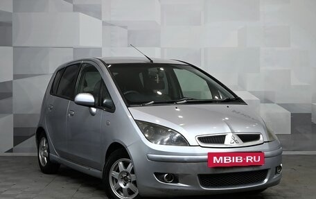 Mitsubishi Colt VI рестайлинг, 2003 год, 300 000 рублей, 2 фотография