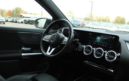 Mercedes-Benz GLA, 2021 год, 3 748 000 рублей, 16 фотография