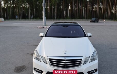 Mercedes-Benz E-Класс, 2010 год, 1 500 000 рублей, 6 фотография