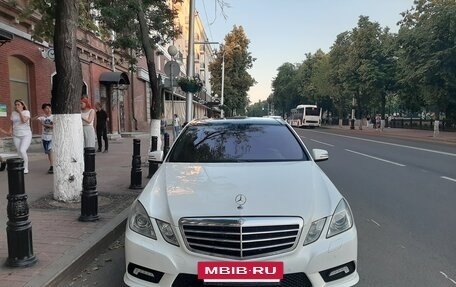 Mercedes-Benz E-Класс, 2010 год, 1 500 000 рублей, 3 фотография