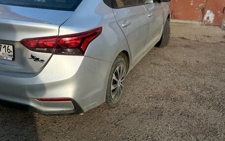 Hyundai Solaris II рестайлинг, 2018 год, 380 000 рублей, 6 фотография