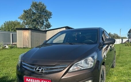 Hyundai Solaris II рестайлинг, 2016 год, 1 100 000 рублей, 1 фотография