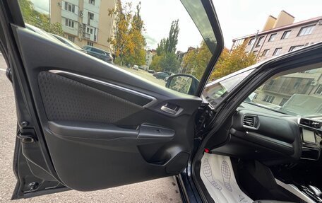 Honda Fit III, 2019 год, 1 650 000 рублей, 13 фотография