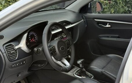 KIA Rio IV, 2021 год, 1 700 000 рублей, 6 фотография