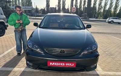 Toyota Camry V40, 2005 год, 880 000 рублей, 1 фотография