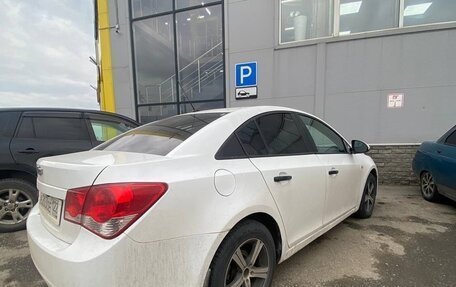 Chevrolet Cruze II, 2011 год, 550 000 рублей, 4 фотография
