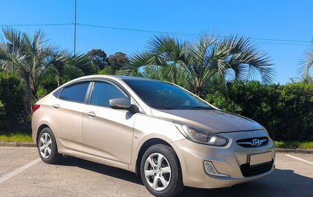 Hyundai Solaris II рестайлинг, 2013 год, 650 000 рублей, 6 фотография