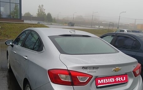 Chevrolet Cruze II, 2018 год, 945 000 рублей, 3 фотография