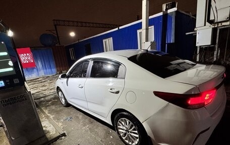 KIA Rio IV, 2017 год, 670 000 рублей, 6 фотография