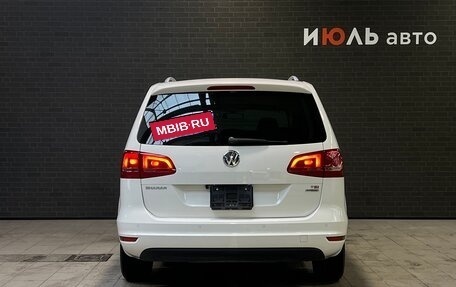 Volkswagen Sharan II, 2011 год, 1 365 000 рублей, 6 фотография