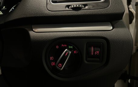 Volkswagen Sharan II, 2011 год, 1 365 000 рублей, 22 фотография