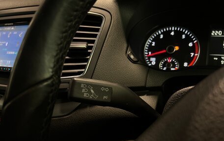 Volkswagen Sharan II, 2011 год, 1 365 000 рублей, 24 фотография