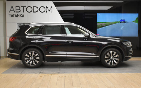 Volkswagen Touareg III, 2020 год, 5 199 000 рублей, 4 фотография