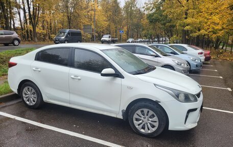 KIA Rio IV, 2018 год, 715 000 рублей, 2 фотография