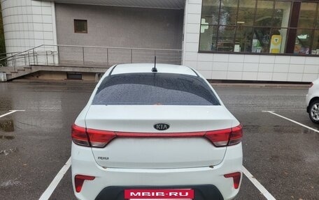 KIA Rio IV, 2018 год, 715 000 рублей, 3 фотография