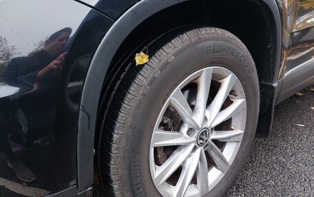 Volkswagen Tiguan I, 2011 год, 1 060 000 рублей, 4 фотография
