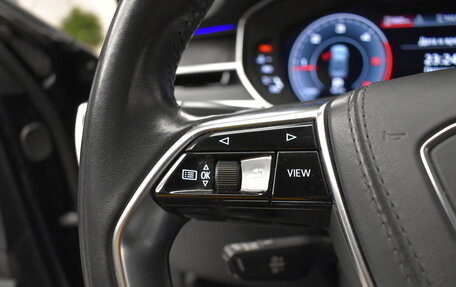 Audi A8, 2019 год, 5 200 000 рублей, 10 фотография