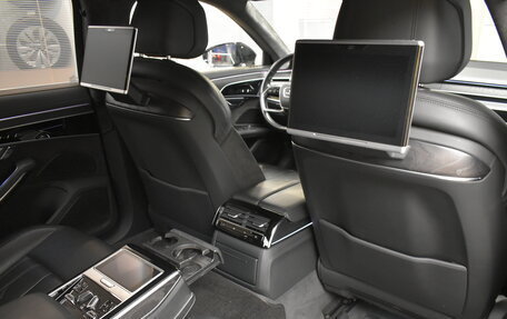 Audi A8, 2019 год, 5 200 000 рублей, 22 фотография