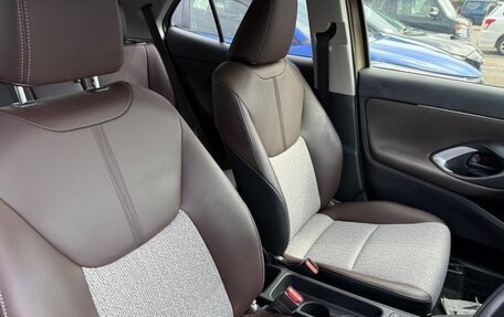 Toyota Yaris Cross, 2022 год, 1 990 000 рублей, 16 фотография