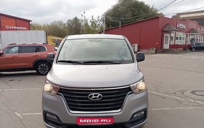Hyundai Grand Starex Grand Starex I рестайлинг 2, 2018 год, 3 200 000 рублей, 1 фотография