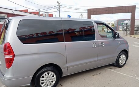 Hyundai Grand Starex Grand Starex I рестайлинг 2, 2018 год, 3 200 000 рублей, 3 фотография