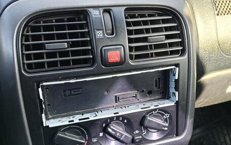 Mitsubishi Carisma I, 2001 год, 150 000 рублей, 7 фотография