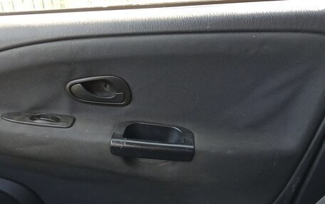 Mitsubishi Carisma I, 2001 год, 150 000 рублей, 9 фотография