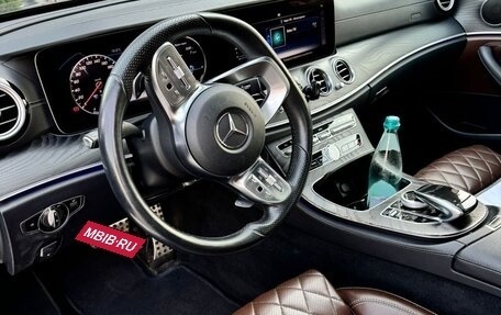 Mercedes-Benz E-Класс, 2020 год, 3 700 000 рублей, 2 фотография