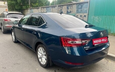 Skoda Superb III рестайлинг, 2018 год, 2 100 000 рублей, 4 фотография