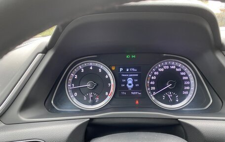 Hyundai Sonata VIII, 2020 год, 2 300 000 рублей, 17 фотография