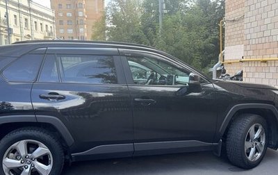 Toyota RAV4, 2019 год, 2 800 000 рублей, 1 фотография