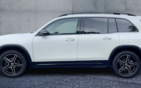 Mercedes-Benz GLB, 2025 год, 7 000 000 рублей, 3 фотография
