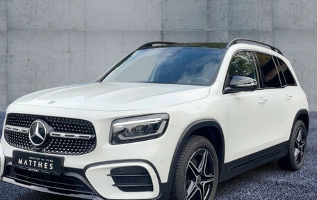 Mercedes-Benz GLB, 2025 год, 7 000 000 рублей, 2 фотография