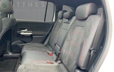 Mercedes-Benz GLB, 2025 год, 7 000 000 рублей, 15 фотография