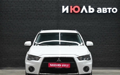 Mitsubishi Outlander III рестайлинг 3, 2010 год, 1 240 000 рублей, 2 фотография