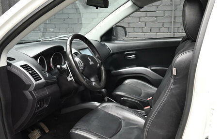 Mitsubishi Outlander III рестайлинг 3, 2010 год, 1 240 000 рублей, 20 фотография