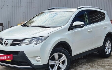 Toyota RAV4, 2014 год, 1 850 000 рублей, 19 фотография