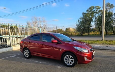 Hyundai Solaris II рестайлинг, 2013 год, 1 100 000 рублей, 2 фотография