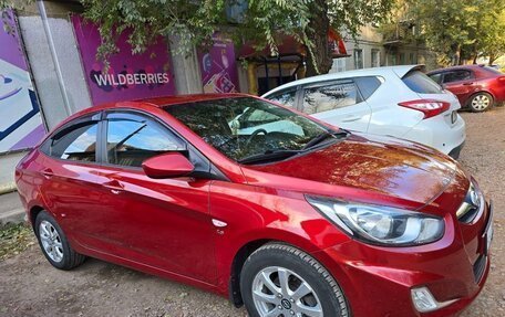 Hyundai Solaris II рестайлинг, 2013 год, 1 100 000 рублей, 8 фотография